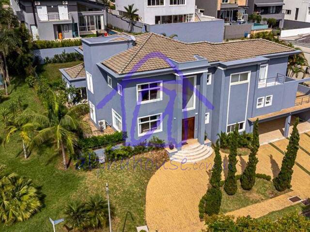 #1674 - Casa para Venda em Santana de Parnaíba - SP