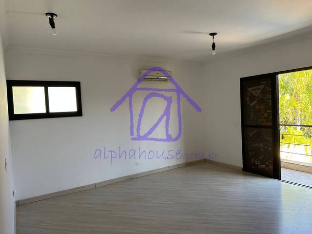 Casa para Venda em Santana de Parnaíba - 5