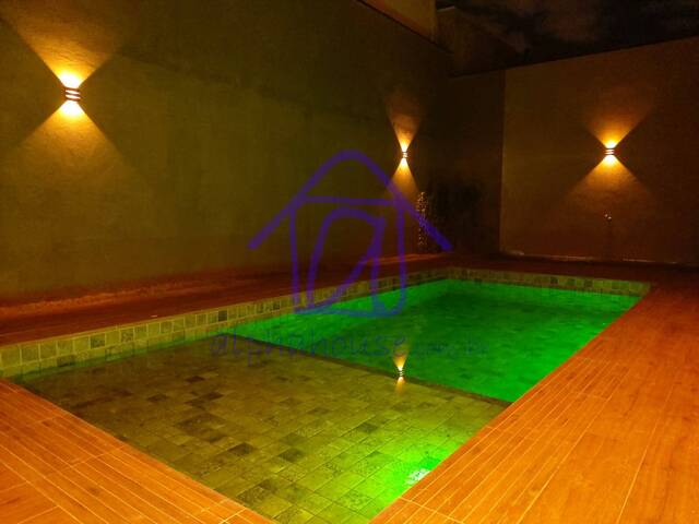 Casa para Venda em Santana de Parnaíba - 5