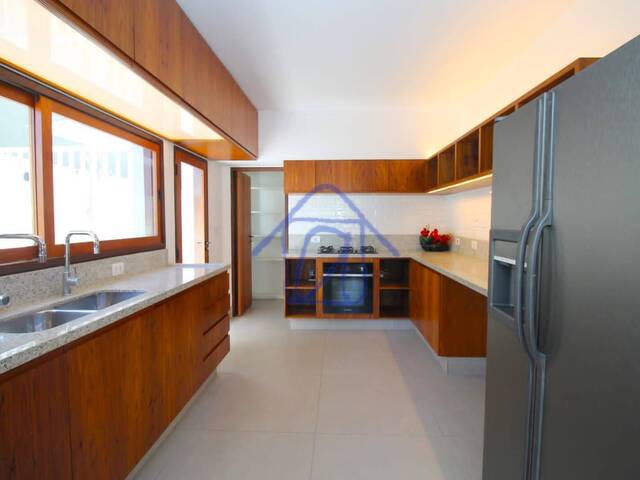 Casa para Venda em Alphaville - 4