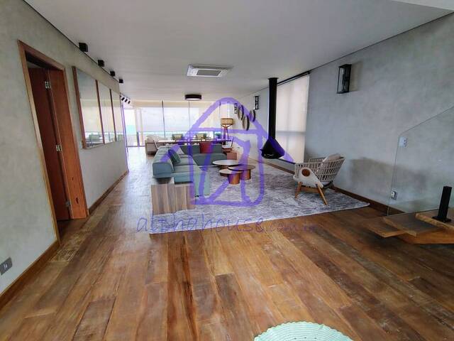 #1811 - Casa para Venda em Santana de Parnaíba - SP