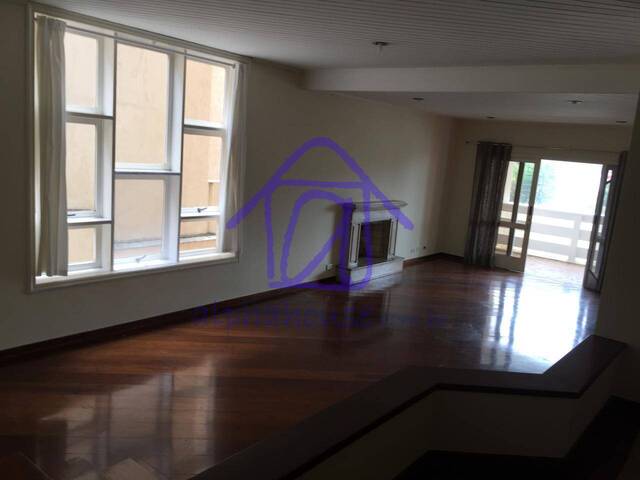 #1822 - Casa para Venda em Alphaville - SP