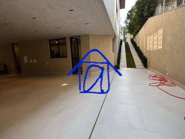 #1851 - Casa para Venda em Alphaville - SP