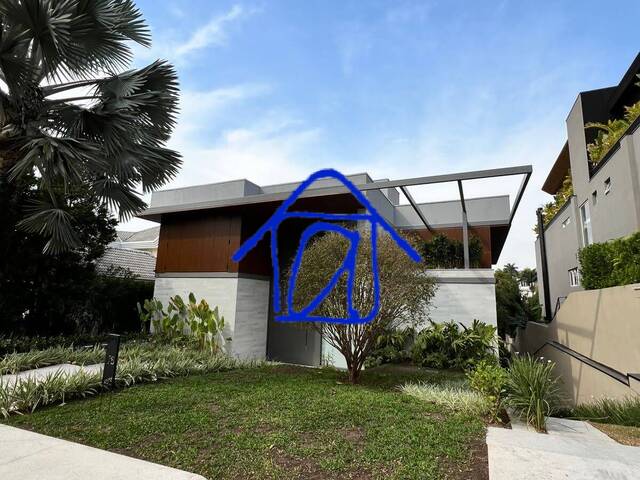 #1851 - Casa para Venda em Alphaville - SP