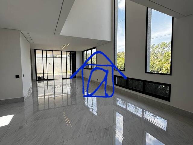 Casa para Venda em Santana de Parnaíba - 5