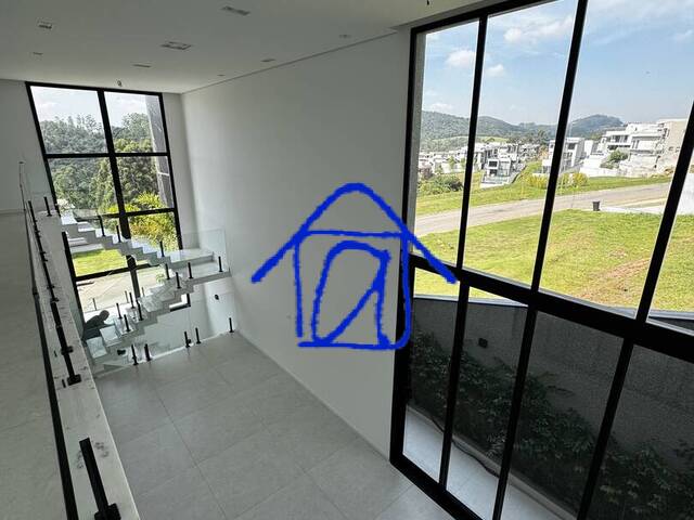 #1855 - Casa para Venda em Santana de Parnaíba - SP